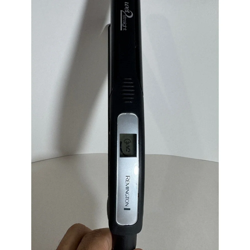 Remington Wet 2 Straight S-7901 Flat Iron Hair Straightener Black FOR REPAIR